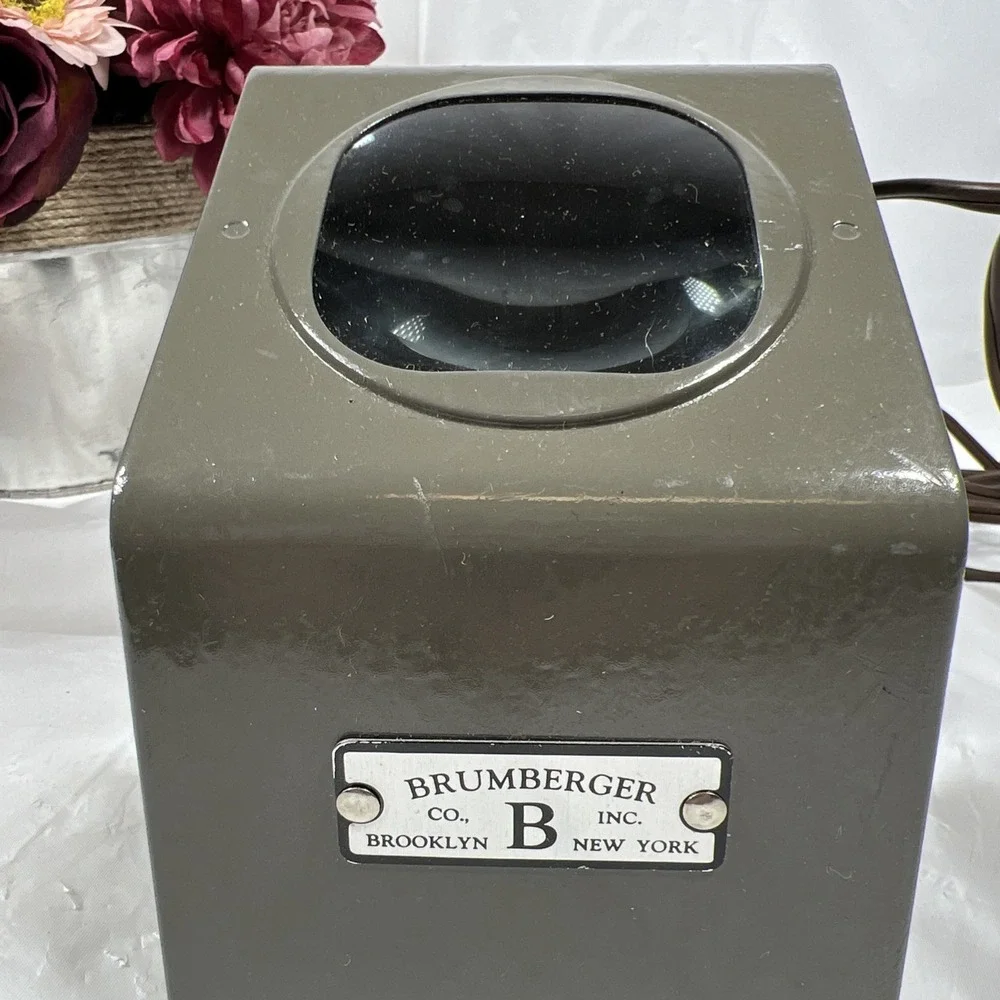Vintage Brumberger No.1225 Slide Viewer For 35mm To 2-3/4